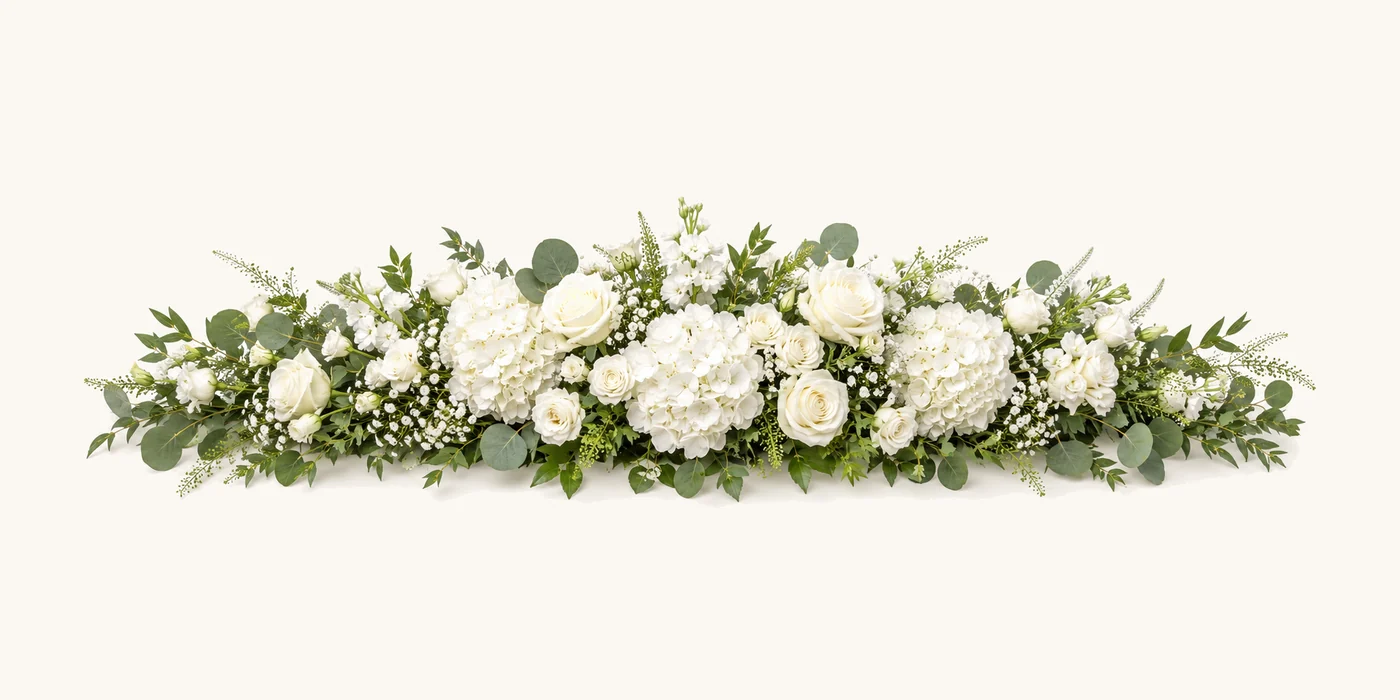 The Hackney Classic White garland